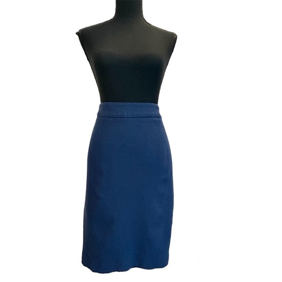 ARMANI Collezioni blue wool lined pencil skirt designer Sz 10
Used condition - Picture 1 of 9